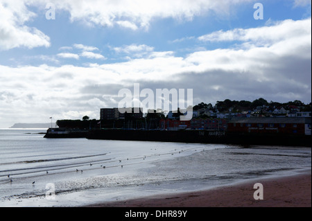 Paignton Sands à la recherche vers le port, dans le Devon (Angleterre). Banque D'Images