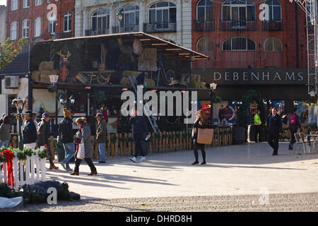 Bournemouth, Royaume-Uni 14 novembre 2013. Bournemouth se prépare pour Noël, avec l'ouverture du marché de Noël de la ville. Credit : Carolyn Jenkins/Alamy Live News Banque D'Images