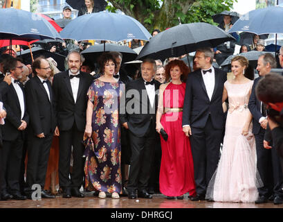 Anne Duperey, Pierre Arditi, Sabine Azema, Lambert Wilson, Anne Consigny, Hippolyte Girardot 'Vous n'avez encore rien vu' (You Ain't Seen Nothin encore) premiere au cours de la 65e Festival de Cannes Cannes, France - 21.05.12 Banque D'Images