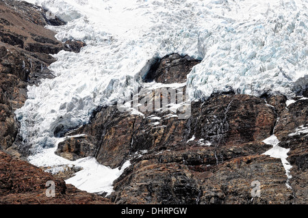 Mur de glace du glacier Karolha au Tibet Banque D'Images