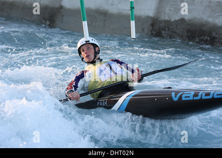 Finale du British Open 2013 - Slalom en canoë, Lee Vally White Water Centre, Londres le 3 novembre 2013 Banque D'Images