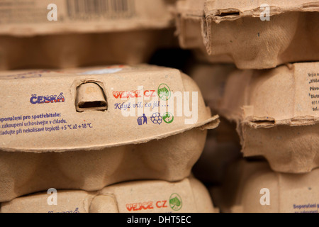 Oeufs dans le paquet Banque D'Images