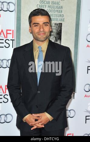 Los Angeles, CA, USA. 14Th Nov, 2013. Oscar Isaac aux arrivées de INSIDE LLEWYN DAVIS en première mondiale au Festival de 2013 présenté par Audi, TCL Chinese 6 cinémas (autrefois Grauman's), Los Angeles, CA, le 14 novembre 2013. Credit : Dee Cercone/Everett Collection/Alamy Live News Banque D'Images