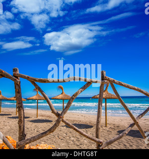 Menorca Platja Sant Tomàs dans es Mitjorn Gran à Îles Baléares d'Espagne Banque D'Images