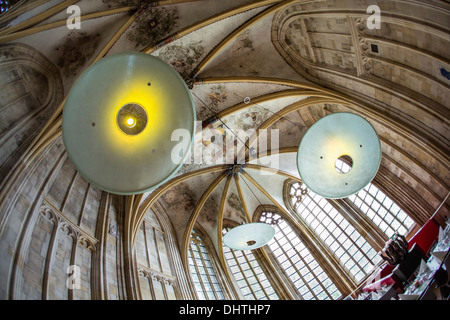 Pays-bas, Maastricht, Kruisheren hôtel design dans l'ancienne église et un monastère appelé Kruisheren. Restaurant Banque D'Images