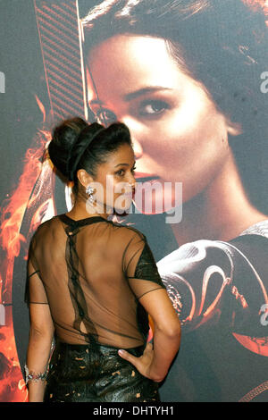 Meta Golding assiste à la première de 'The Hunger Games : Catching Fire' (Los Juegos del Hambre : En Llamas) au Cine Callao le 13 novembre 2013 à Madrid, Espagne Banque D'Images