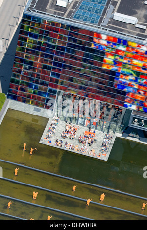 Pays-bas, Hilversum, l'Institut néerlandais pour le son et la vision dans la zone appelée cross media Mediapark. Aerial Banque D'Images