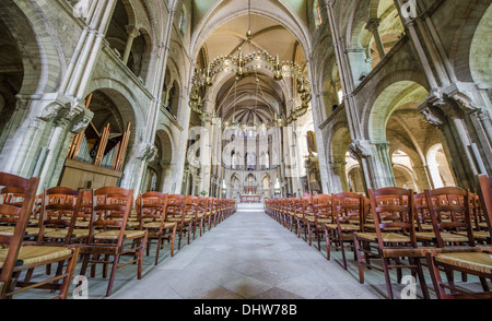 Intérieur de la cathédrale San remi de Reims Banque D'Images