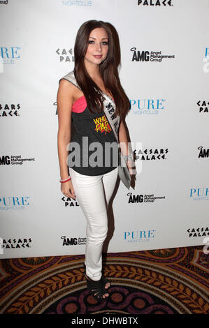 Miss New Hampshire USA, Ryanne nuit à l'intérieur de la boîte de nuit Pure Caesars Palace Las Vegas, Nevada - 27.05.12, Banque D'Images