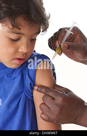 La vaccination d'un enfant Banque D'Images