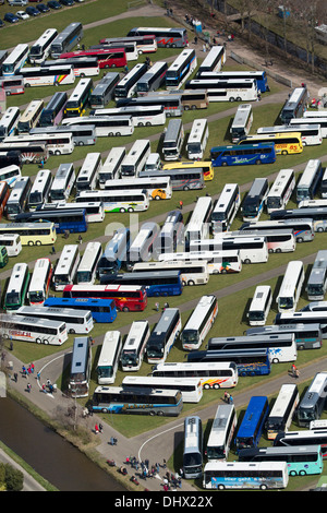 Pays-bas, lisse, les jardins de fleurs Keukenhof appelé bus, parking, aerial Banque D'Images