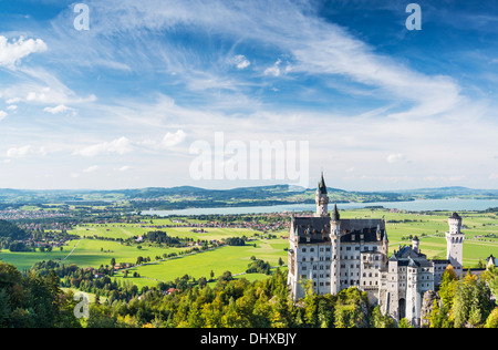 Le château de Neuschwanstein, dans les Alpes bavaroises de l'Allemagne. Banque D'Images