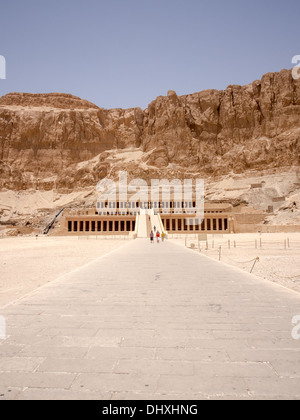 Le temple funéraire de la reine Hatshepsout, Egypte Banque D'Images