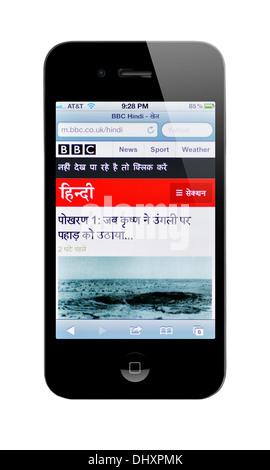 Montrant l'écran de l'iPhone site Web BBC news indiennes Banque D'Images