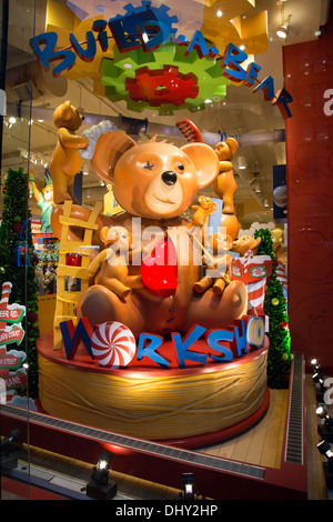 Build-A-Bear Workshop, fenêtre, Cinquième Avenue, NYC Banque D'Images