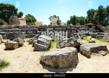 Ruines du temple de Zeus à Olympie, Péloponnèse, Grèce Banque D'Images