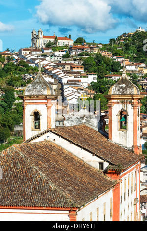 Vue sur Santa Efigenia et église de Nossa Senhora do Conceiçao Églises, Ouro Preto, Minas Gerais, Brésil Banque D'Images