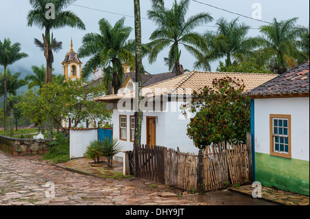 Tiradentes, église de Nossa Senhora do Rosario Church dans l'arrière-plan, Minas Gerais, Brésil Banque D'Images