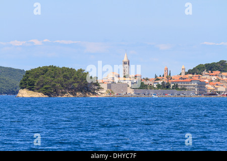 L'île croate de Krk, vue sur ville et fortifications, Croatie Banque D'Images