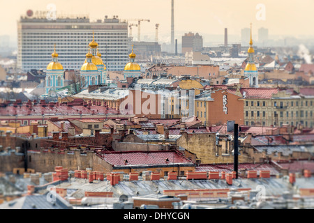 Vue aérienne de Saint-Pétersbourg à partir de la Cathédrale Saint Isaac dome et vue sur la cathédrale de la Marine de Saint Nicolas Banque D'Images