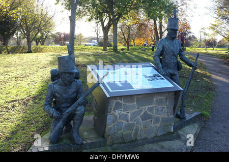 Des loisirs du parc menant à la Royal Military Canal dans la petite ville de marché de Hythe, dans le comté de Kent uk 2013 Banque D'Images