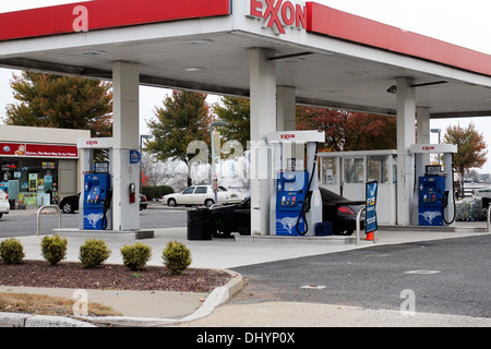 Gaz service Exxon station d'essence. Banque D'Images