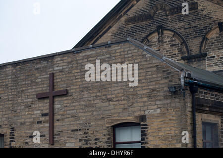 Wibsey, UK. 17 novembre, 2013. L'Eglise méthodiste d'Wibsey où le révérend Paul Fleurs ancien chef de Co-op effectue des services Credit : Steven Schofield/Alamy Live News Banque D'Images