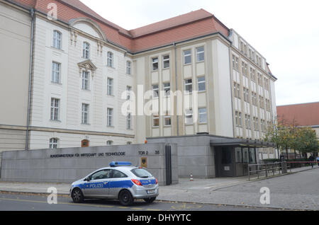 Berlin, Allemagne. 05 nov., 2013. Avis du ministère fédéral allemand de l'économie à Berlin, Allemagne, 05 novembre 2013. Photo : Jason Harrell/dpa/Alamy Live News Banque D'Images