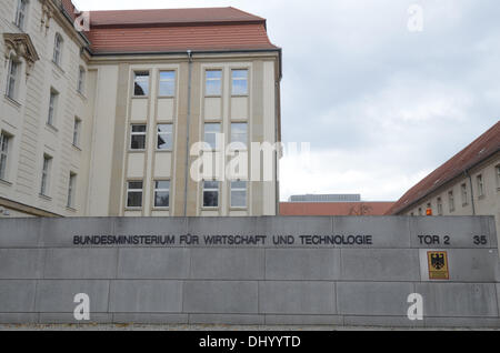 Berlin, Allemagne. 05 nov., 2013. Avis du ministère fédéral allemand de l'économie à Berlin, Allemagne, 05 novembre 2013. Photo : Jason Harrell/dpa/Alamy Live News Banque D'Images