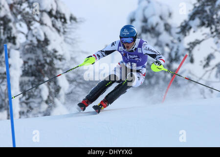 Levi, Finlande. 17 novembre, 2013. De Benni Raich Autriche durant la Coupe du Monde de ski alpin, AUDI FIS men's course de slalom le 17 novembre, 2013 à Levi en Finlande. Credit : Yoshio Takusagawa/ESPA/Alamy Live News Banque D'Images