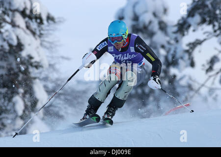 Levi, Finlande. 17 novembre, 2013. Chodunsky David des USA pendant la Coupe du Monde de ski alpin, AUDI FIS men's course de slalom le 17 novembre, 2013 à Levi en Finlande. Credit : Yoshio Takusagawa/ESPA/Alamy Live News Banque D'Images
