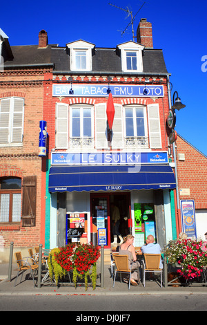 Le sulky bar sur la rue du Chantier, St Valery sur Somme, Somme, Picardie, France Banque D'Images