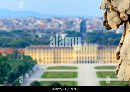 Vue du château de Schönbrunn, à partir de la Gloriette, Vienne, Autriche Banque D'Images