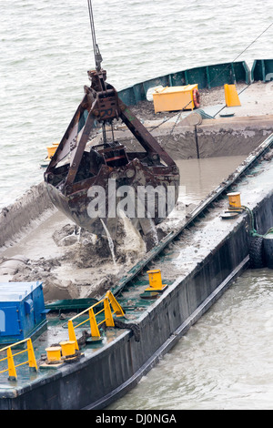 Les opérations de dragage du port d'Helsinki Finlande Banque D'Images