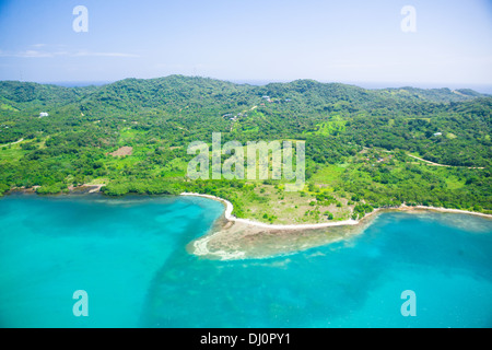 Photo aérienne de l'île de Roatan Banque D'Images