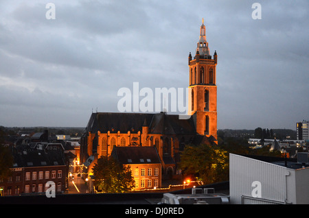 Cathédrale St Christopher au crépuscule, Roermond, Pays-Bas Europe Banque D'Images