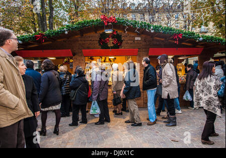 Le piémont, Turin, Italie. 17 novembre 2013. Du 9 au 24 novembre à la piazza Solferino Marché de Noël Français © Realy Easy Star/Alamy Live News Banque D'Images