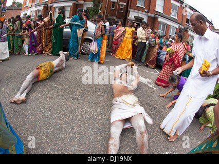 Le matériel roulant à l'Pèlerins Rath Yatra festival hindou de la Temple Murugan le nord de Londres UK Banque D'Images