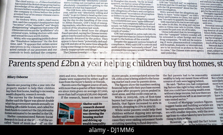 Les parents dépensent 2 milliards de livres par an pour aider les enfants à acheter une première maison" article dans le journal The Guardian, Londres UK Banque D'Images