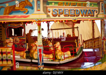 Cirque miniature, carnival manèges forains et à la main vu dans un show event. Banque D'Images