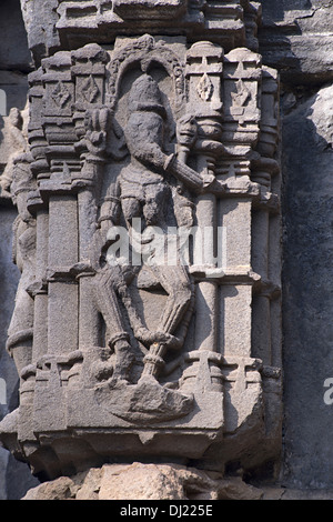 Shiv Mandir, Ambarnath, Maharashtra, Inde. La figure de Dancing Ganesha. Banque D'Images