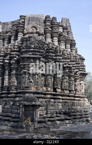 Shiv Mandir, Ambarnath, Maharashtra, Inde. Garbagriha ou culte Banque D'Images