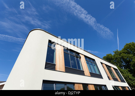 L'architecture moderne de l'extérieur de l'école. Banque D'Images