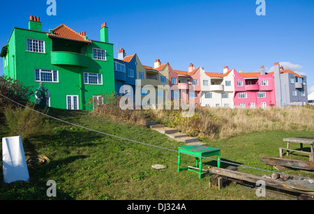 Appartement coloré appelé logement des tournières à Aldeburgh, dans le Suffolk, Angleterre Banque D'Images