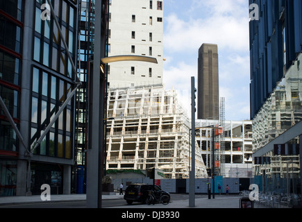 Richard Rogers' neo bankside,développement blue fin du bâtiment, à côté de l'extension de la Tate Modern de Londres, en construction. Banque D'Images