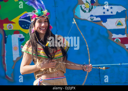 Un participant à la 13e édition de la Journée internationale hispanique Parade à Las Vegas Banque D'Images