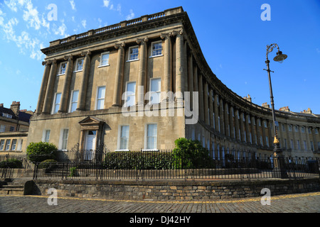 Façade de la fin du Royal Crescent à Bath, Somerset, Royaume-Uni Banque D'Images