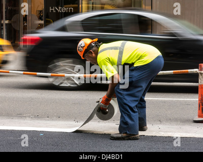 Travaux de réparation sur la Cinquième Avenue, NYC Banque D'Images