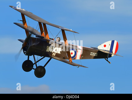 Sopwith Triplane,vintage RAF WW1 avion de chasse de la Shuttleworth collection.octobre journée de vol 2013.Biggleswade UK Banque D'Images