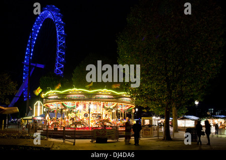 Marché de Noël, le Southbank, Londres, Angleterre Banque D'Images